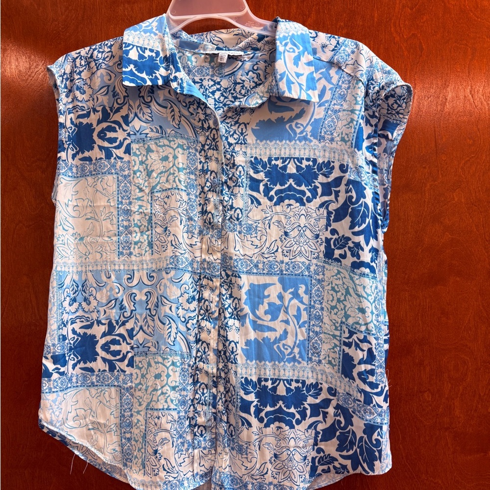 Maison d'Amélie Blue and White Floral Blouse
